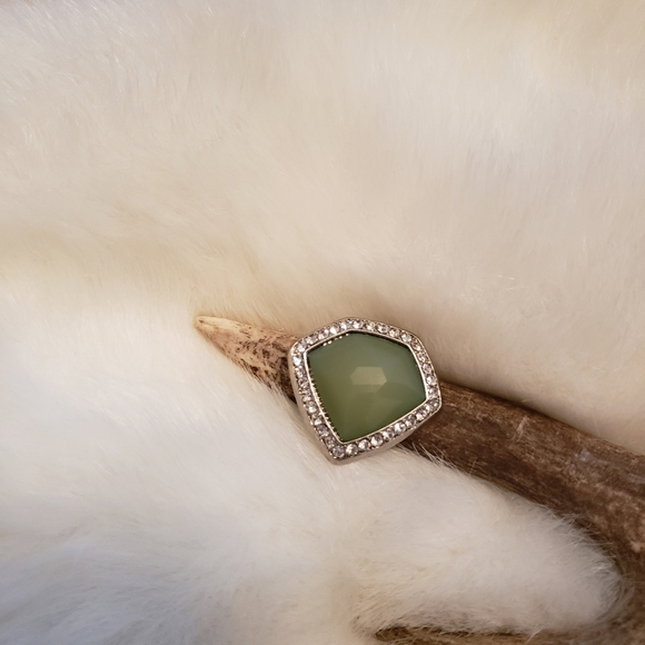 Ring - Picture 4 of 5